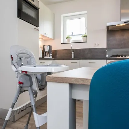 With Med Children's In Limburg Roggel